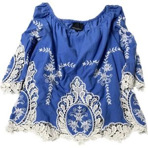 Cynthia Rowley Women’s Blue White Lace Cold Shoulder Blouse Size Medium EUC